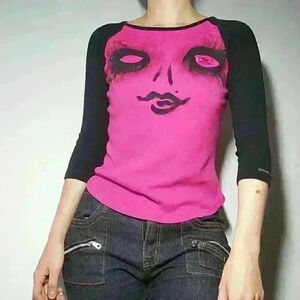 Vintage Y2K Parasuco  Jeans pink & black Draculaura mall goth baseball t-shirt